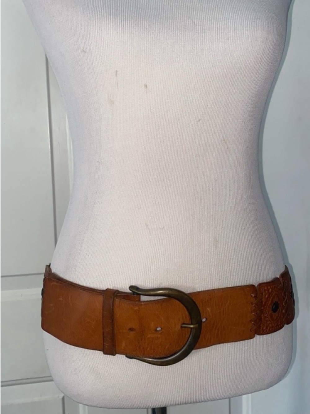 Lauren Ralph Lauren Gorgeous Large Leather Medallion Belt Large Brass Buckle L